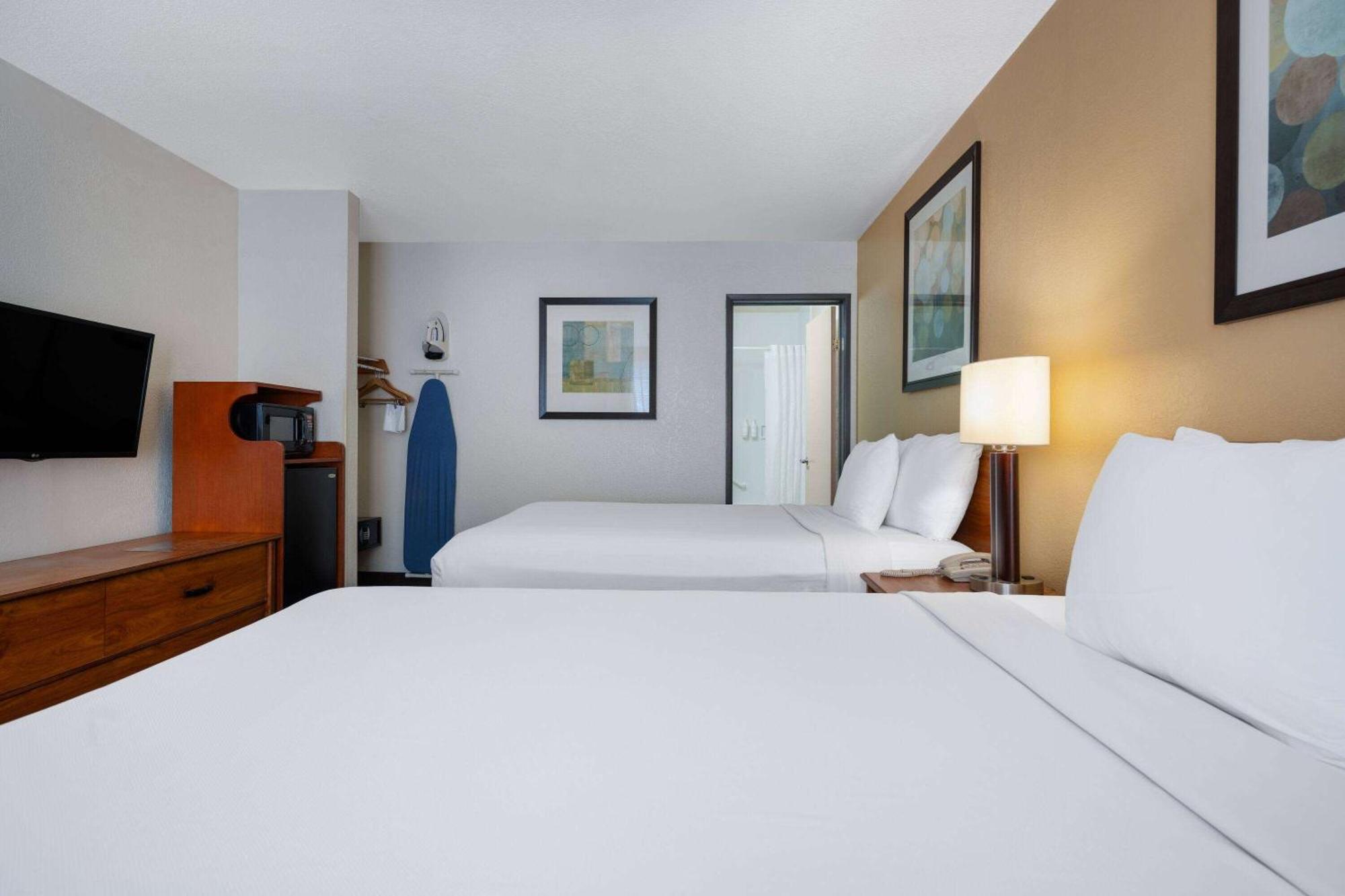 Days Inn By Wyndham Encinitas Moonlight Beach Extérieur photo