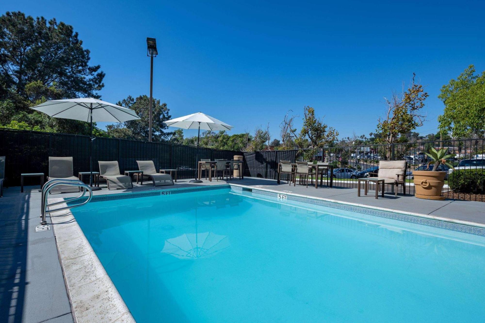 Days Inn By Wyndham Encinitas Moonlight Beach Extérieur photo