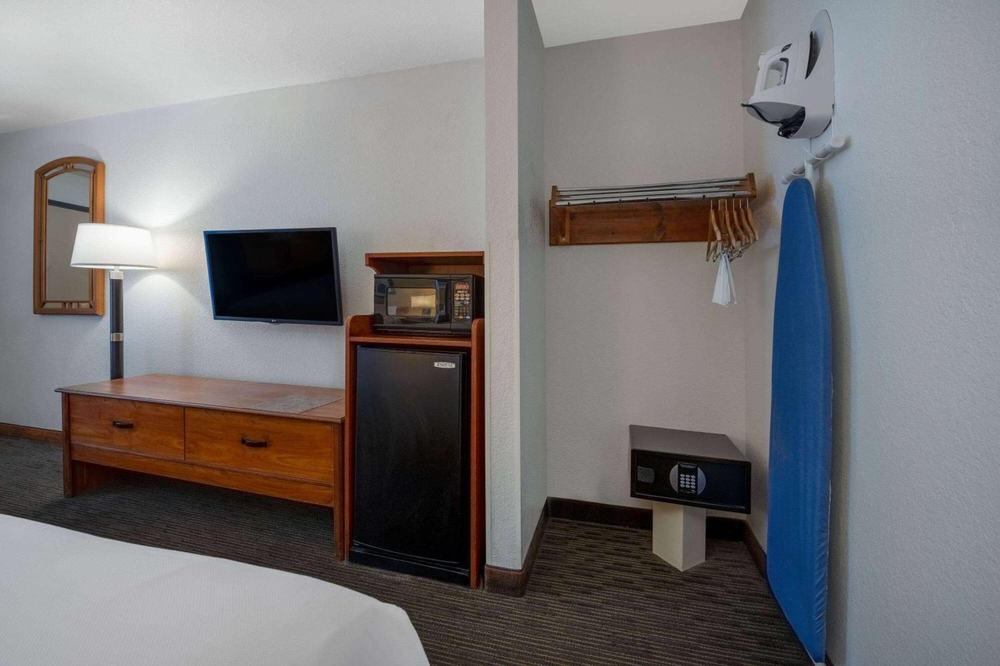 Days Inn By Wyndham Encinitas Moonlight Beach Extérieur photo