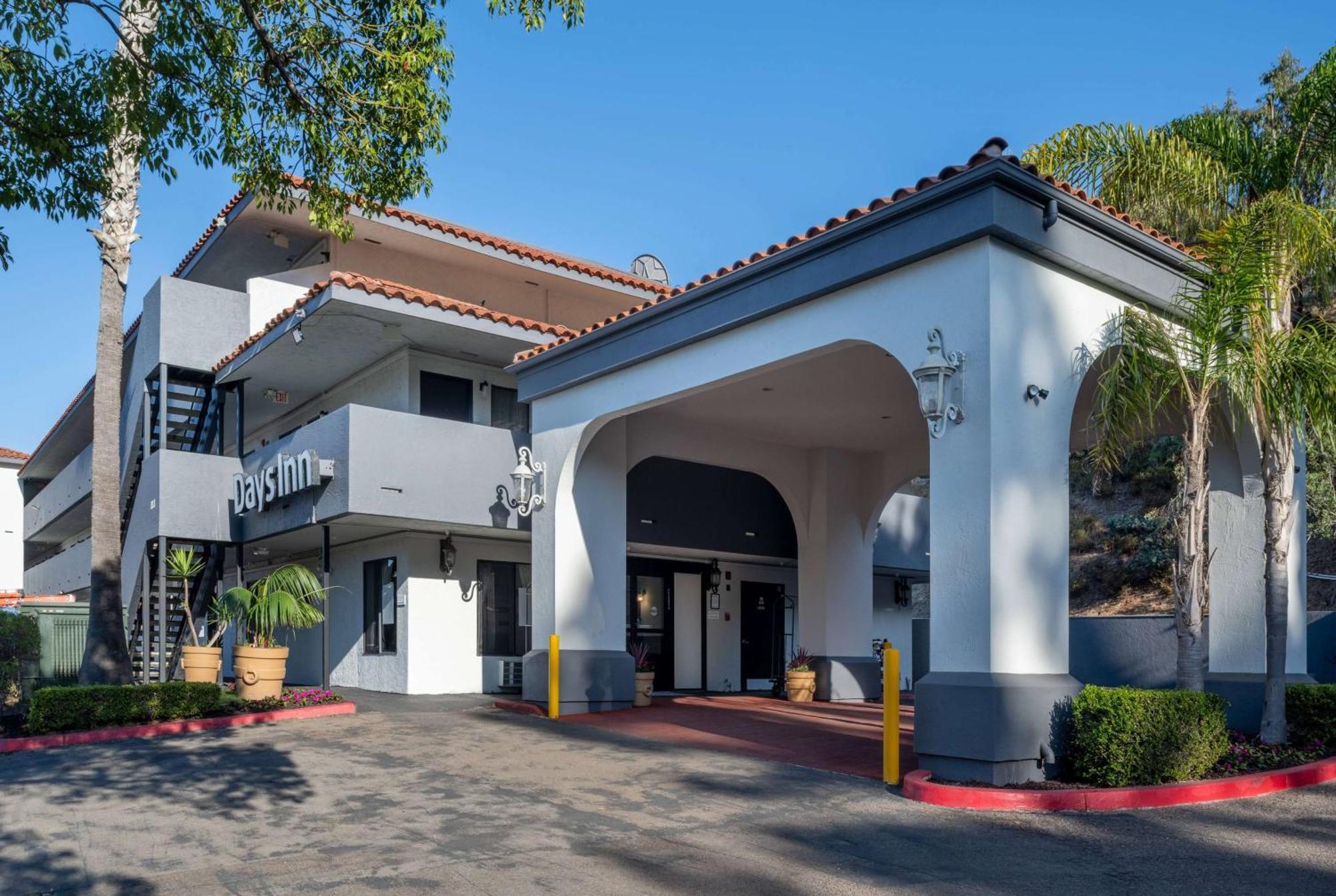 Days Inn By Wyndham Encinitas Moonlight Beach Extérieur photo