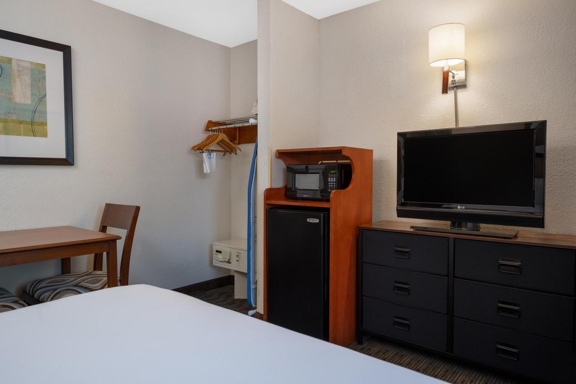 Days Inn By Wyndham Encinitas Moonlight Beach Extérieur photo