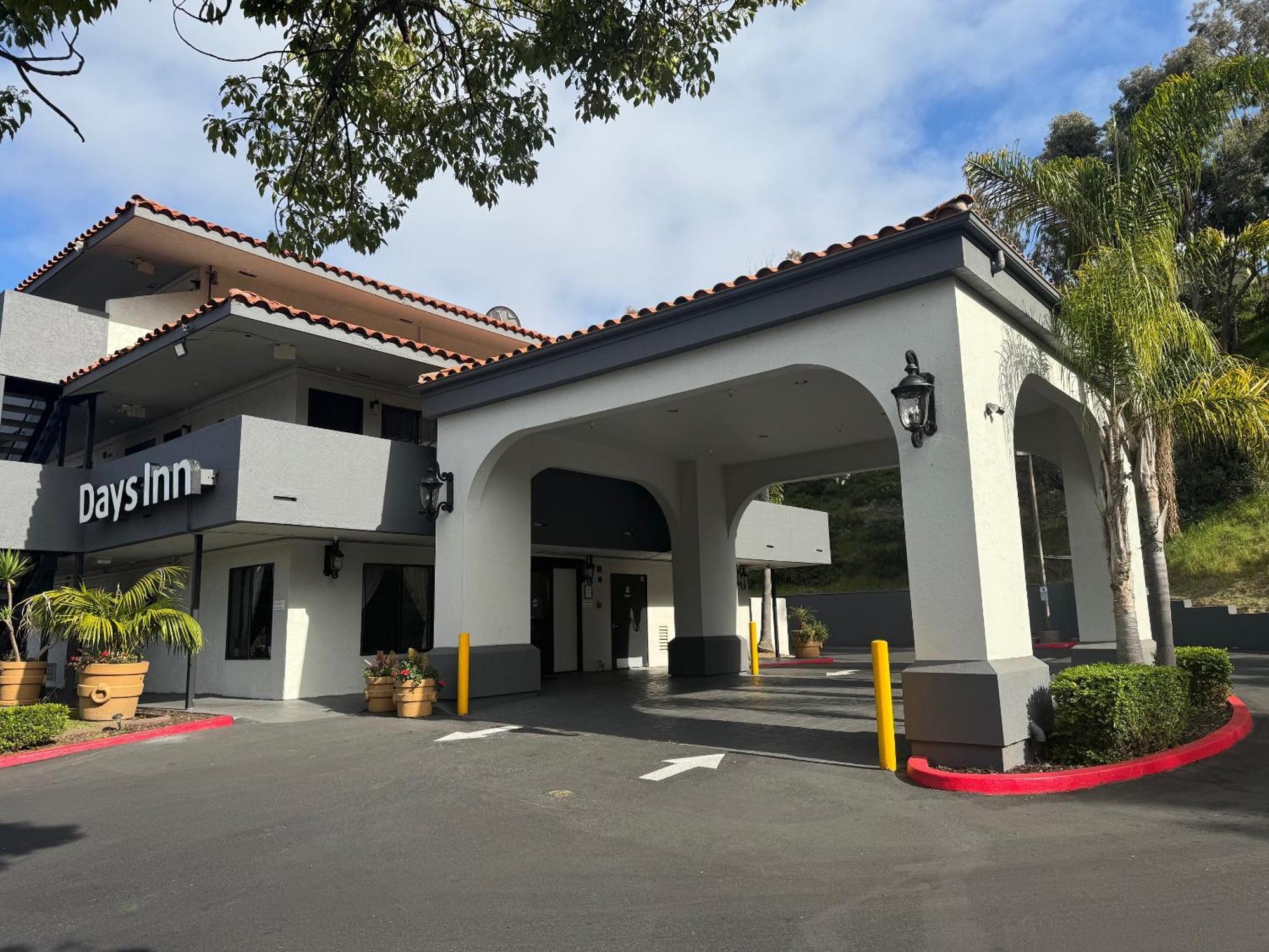 Days Inn By Wyndham Encinitas Moonlight Beach Extérieur photo